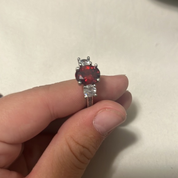 Silver ring - Picture 2 of 2